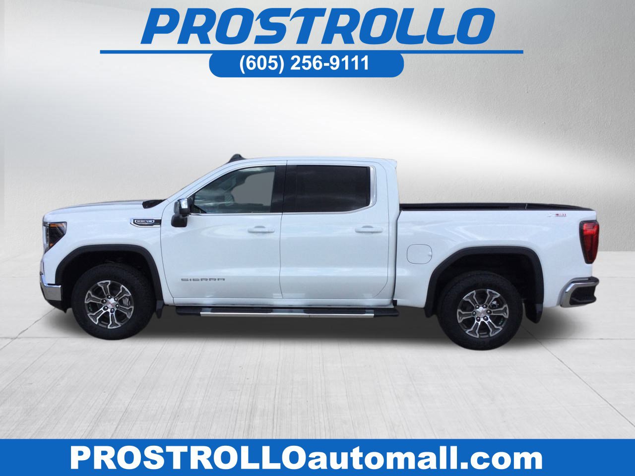 2026 GMC Sierra 1500 SLE's photo