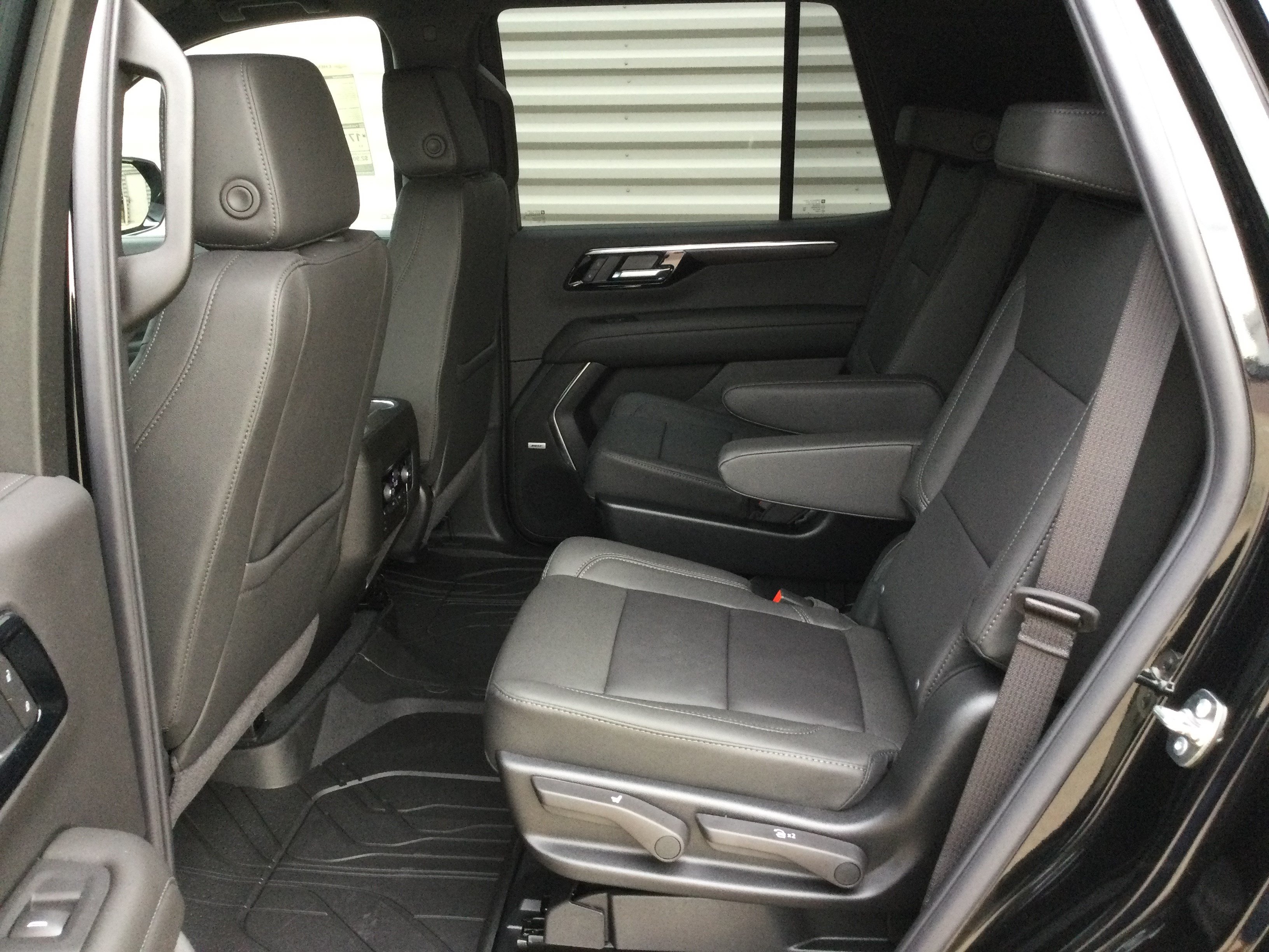 2026 Chevrolet Tahoe Z71 - Photo 7