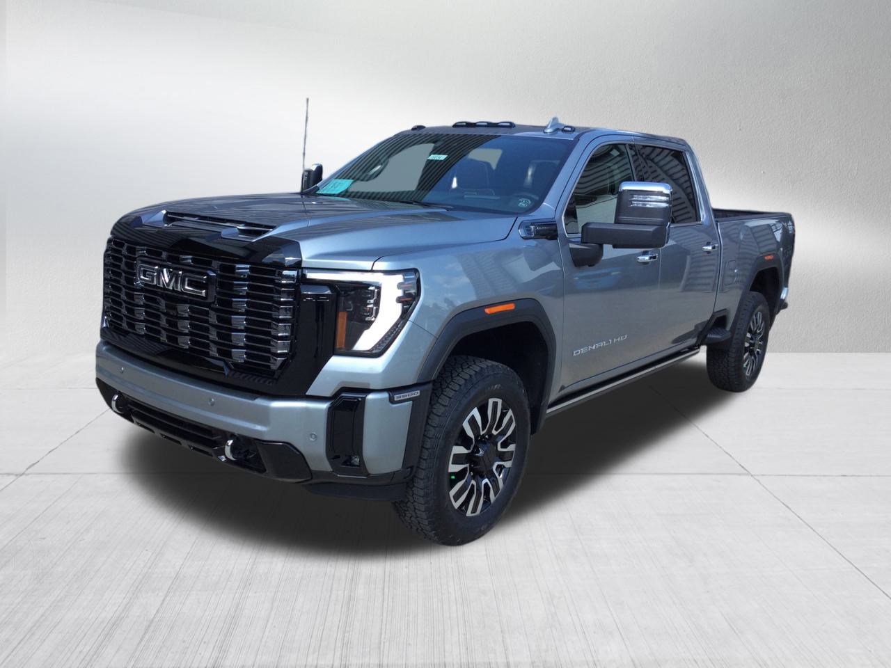 2026 Gmc Sierra 3500 HD Denali Ultimate photo 2