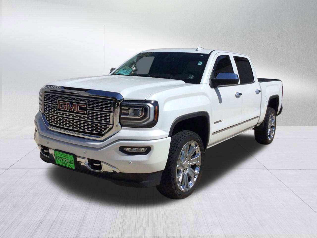 Used 2018 GMC Sierra 1500 Denali Denali with VIN 3GTU2PEJ7JG495543 for sale in Madison, SD