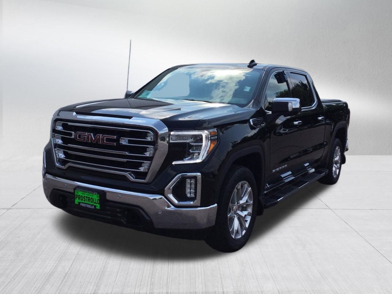 Used 2021 GMC Sierra 1500 SLT with VIN 3GTU9DED2MG349625 for sale in Madison, SD