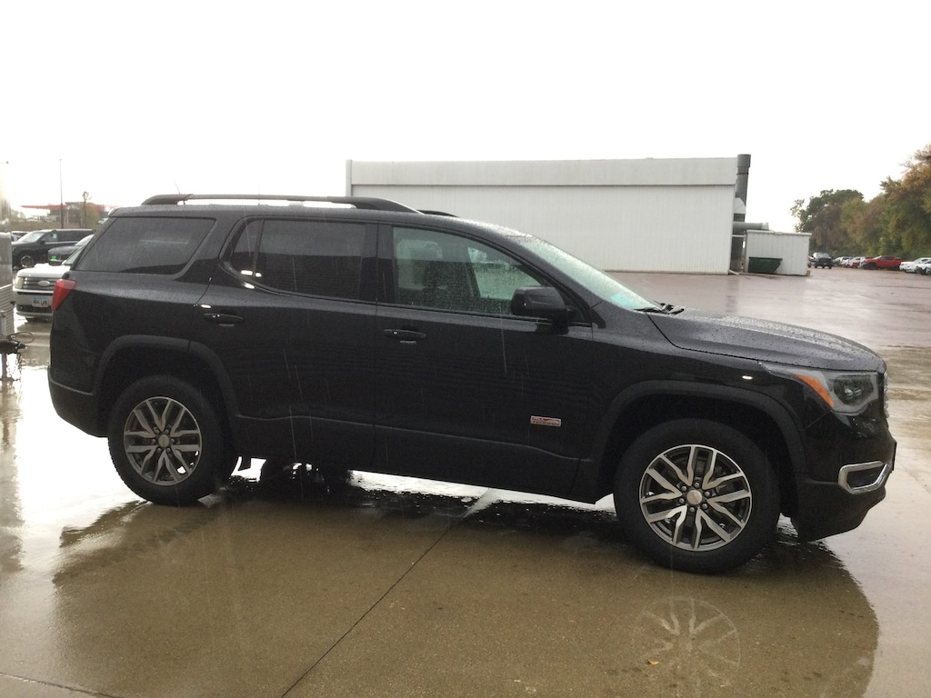 Used 2019 GMC Acadia SLE-2 SUV