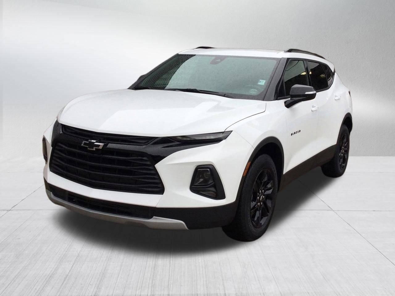 Used 2022 Chevrolet Blazer 2LT with VIN 3GNKBHR44NS215069 for sale in Madison, SD