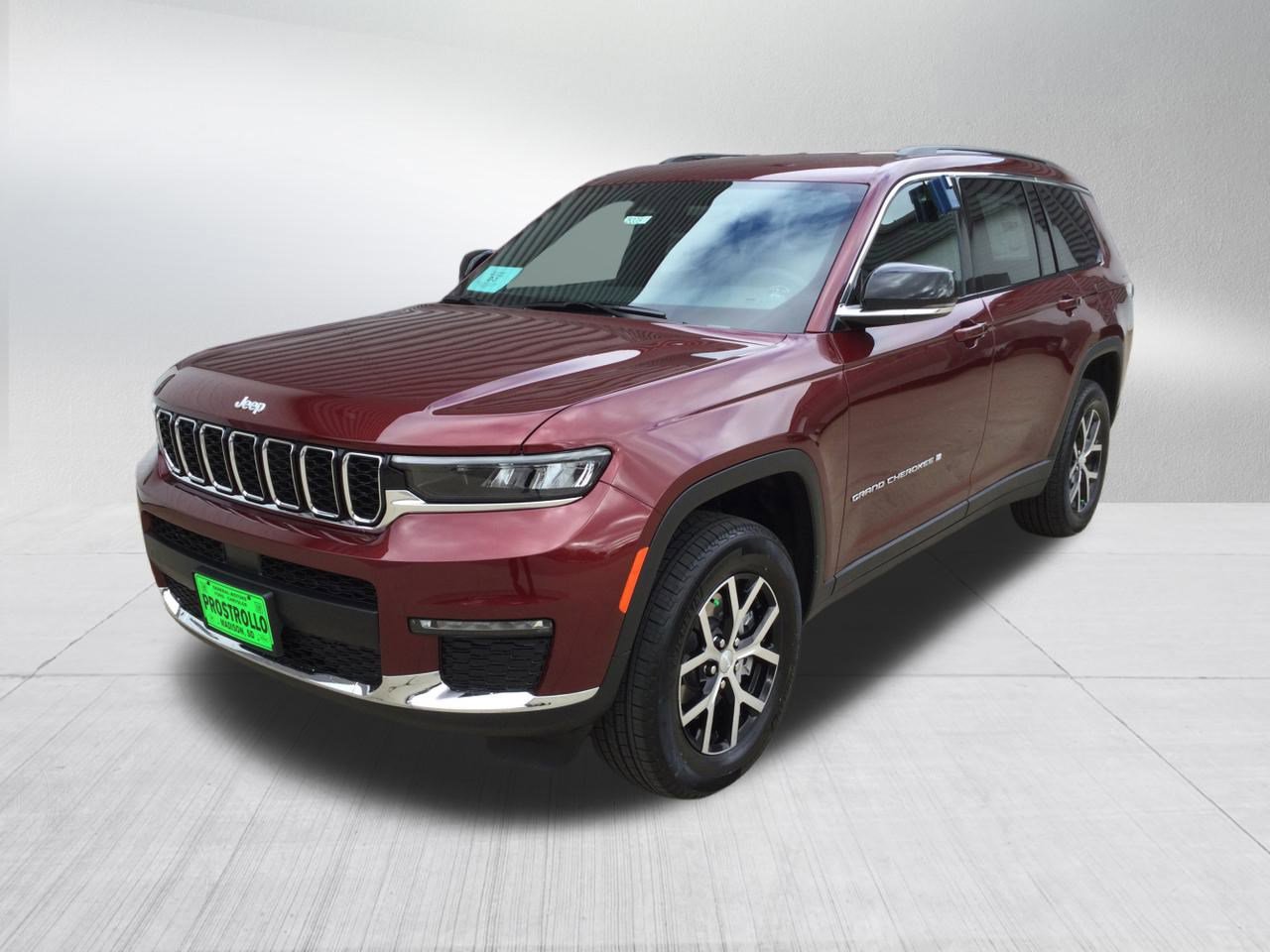 2025 Jeep Grand Cherokee Limited photo 2