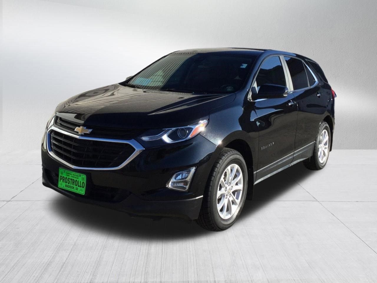 Used 2021 Chevrolet Equinox LT with VIN 3GNAXUEV6ML326574 for sale in Madison, SD