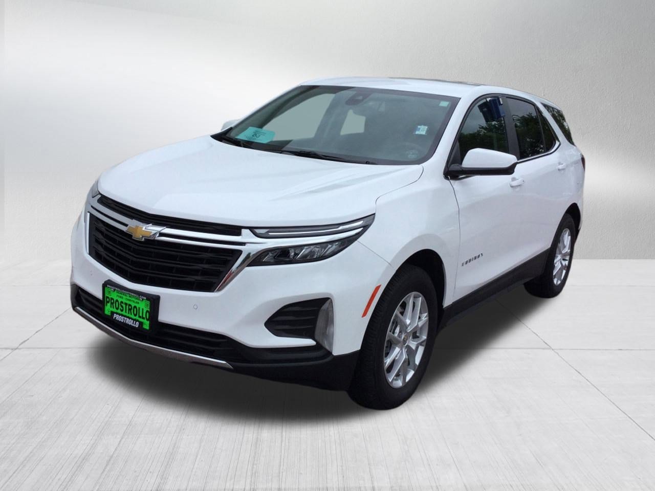 Used 2024 Chevrolet Equinox LT with VIN 3GNAXUEG3RL243385 for sale in Madison, SD