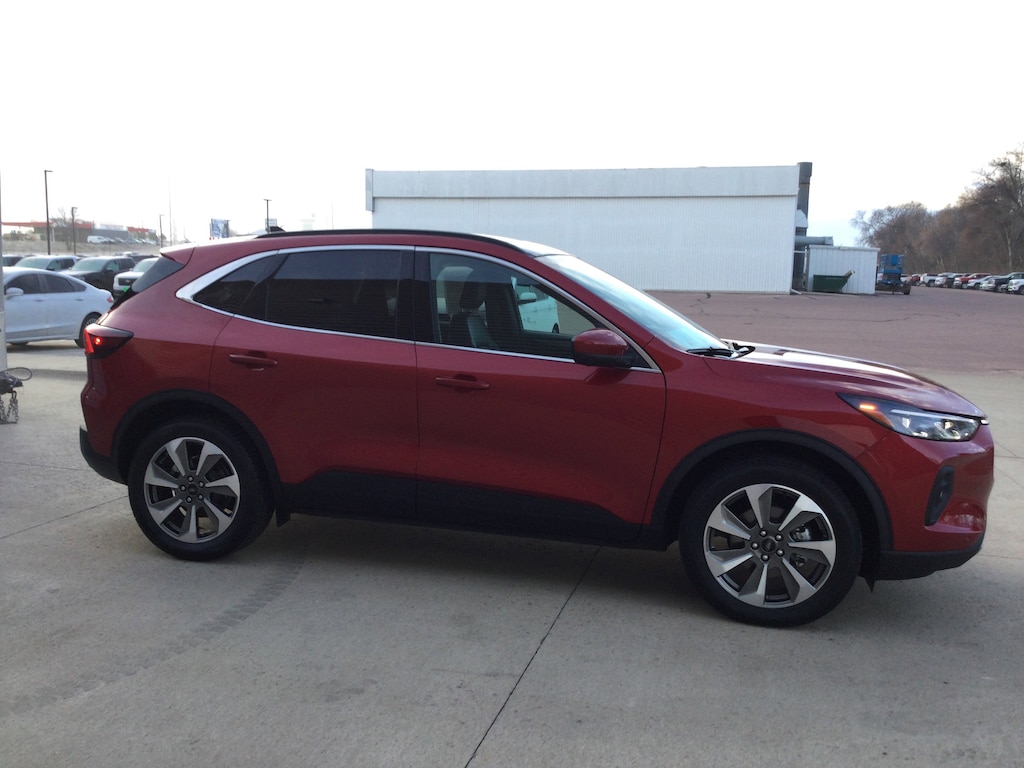 2025 Ford Escape Platinum photo 3