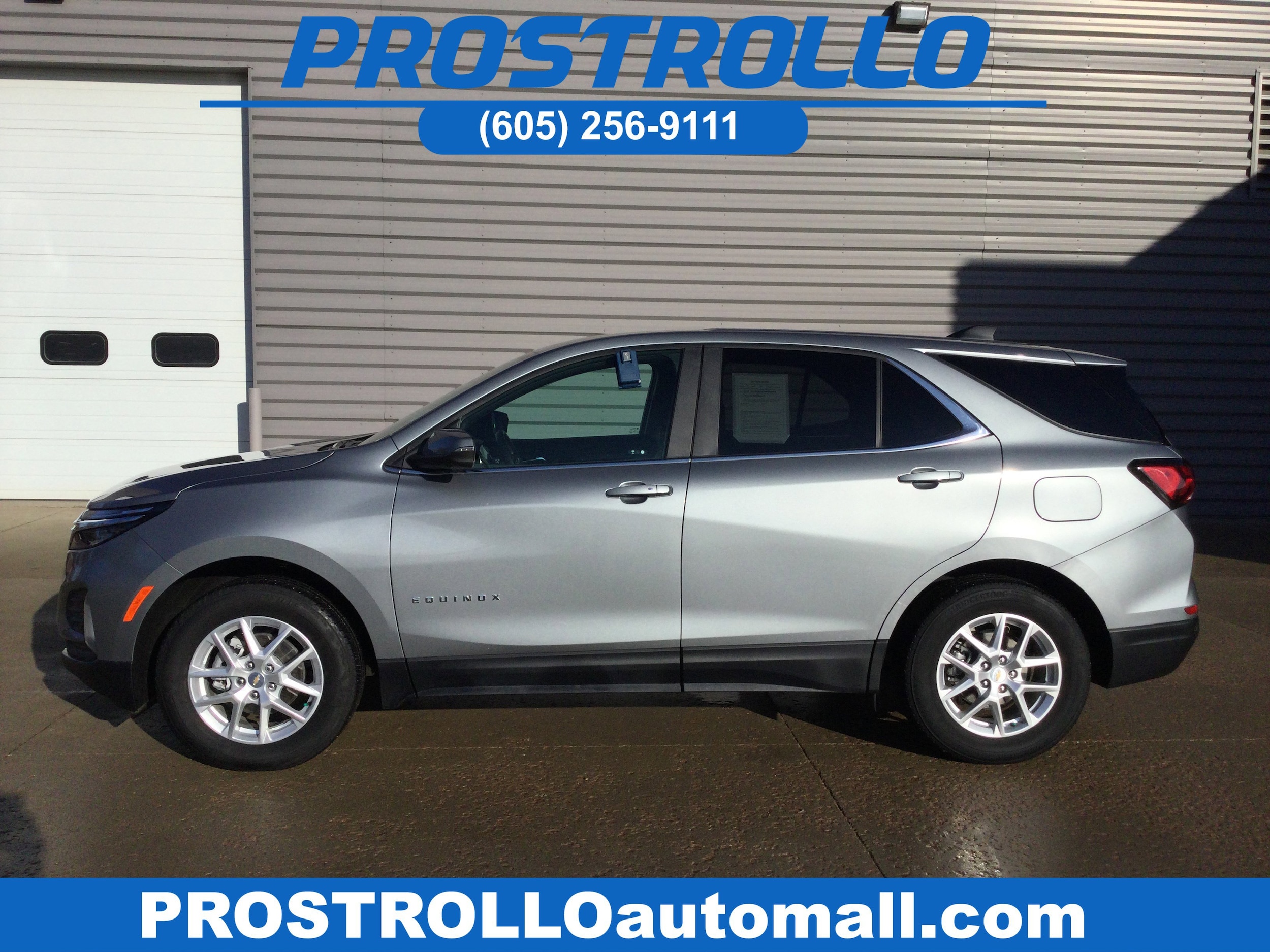 2023 Chevrolet Equinox LT's photo