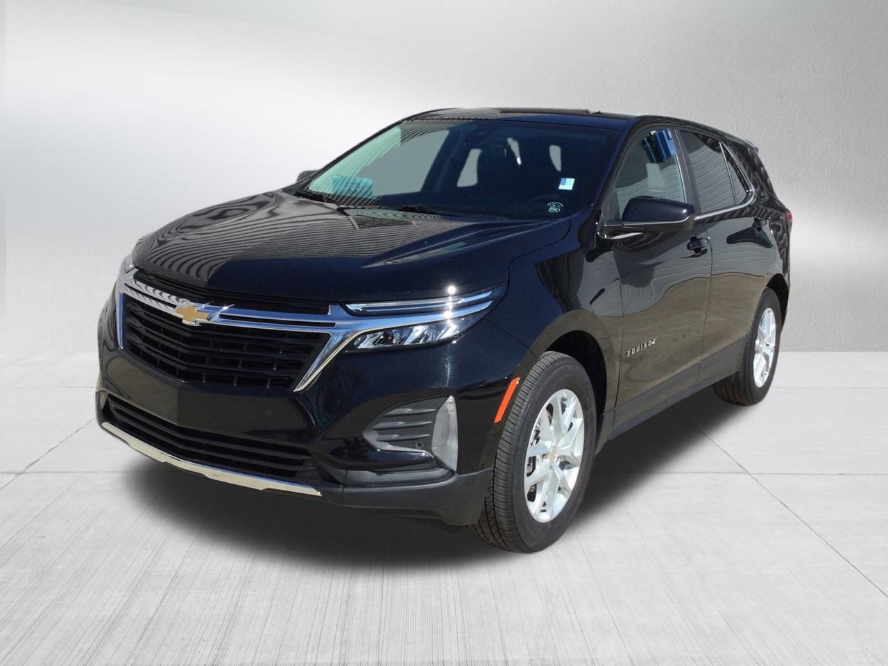 Used 2023 Chevrolet Equinox LT with VIN 3GNAXUEG3PL101762 for sale in Madison, SD