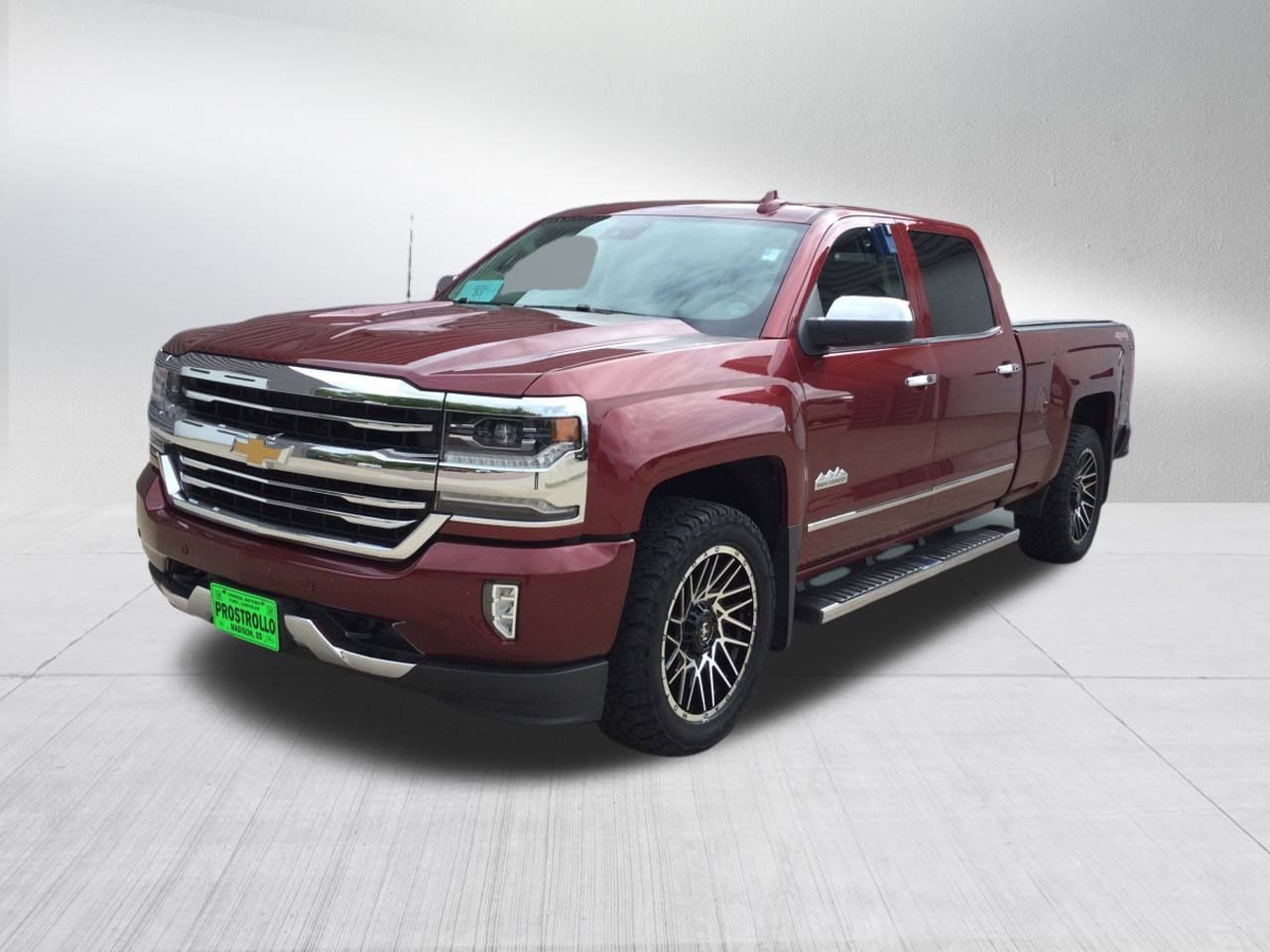 Used 2017 Chevrolet Silverado 1500 High Country with VIN 3GCUKTEJ3HG350762 for sale in Madison, SD
