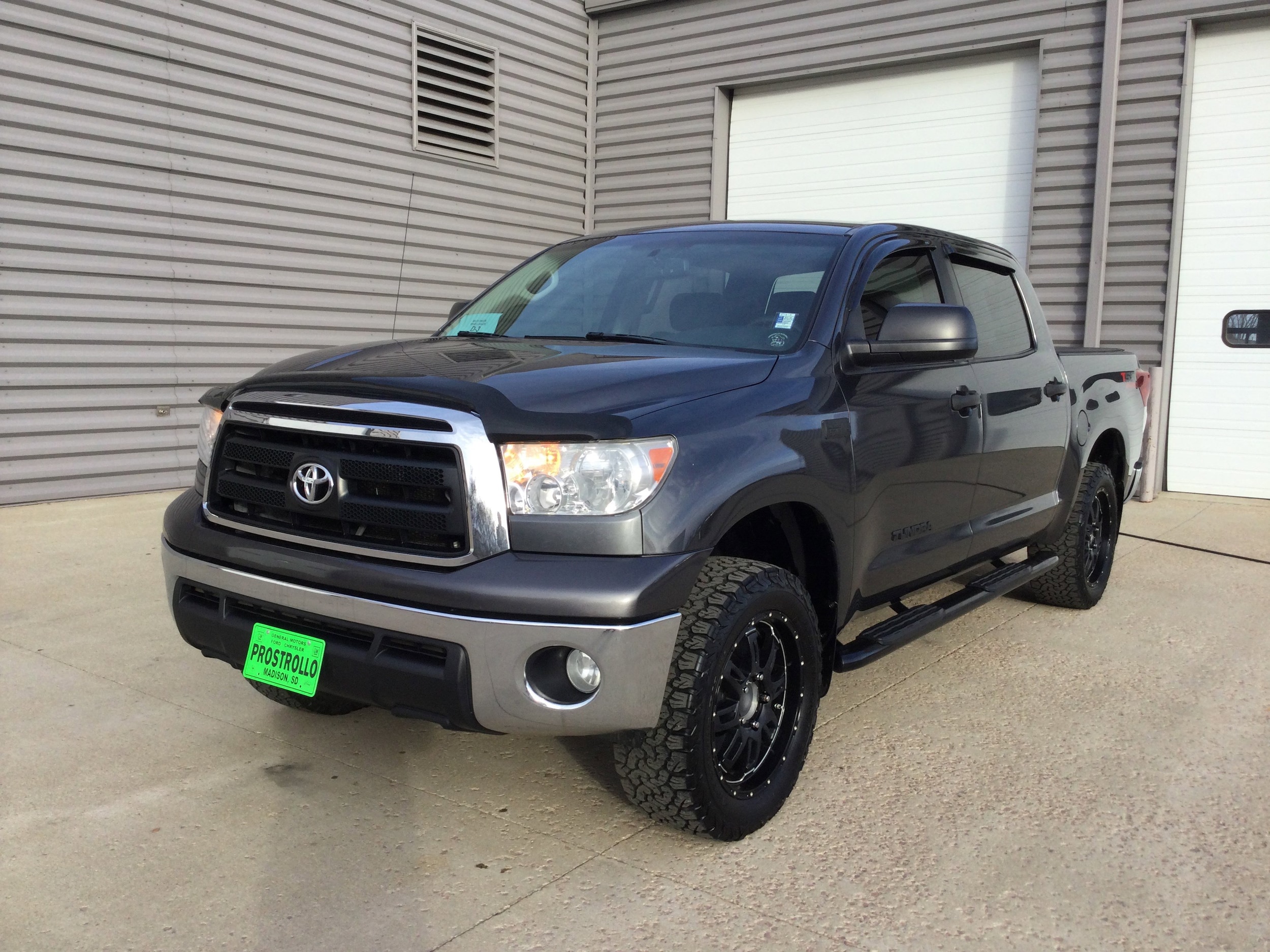 Used 2013 Toyota Tundra Tundra Grade with VIN 5TFDW5F18DX296914 for sale in Madison, SD