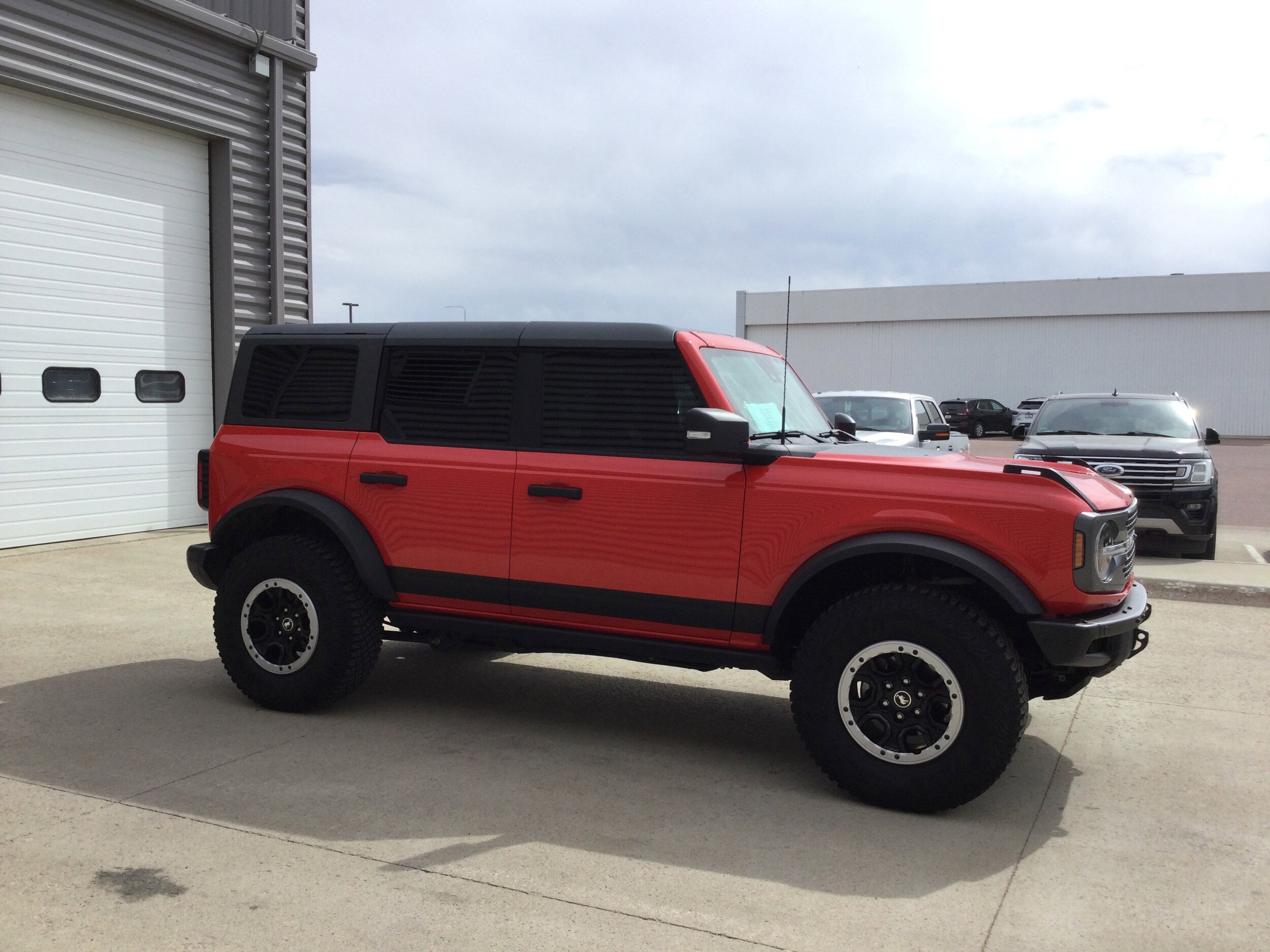 2023 Ford Bronco Base Big Bend Black Diamond Outer Banks Badlands Wildtrak Everglades photo 3