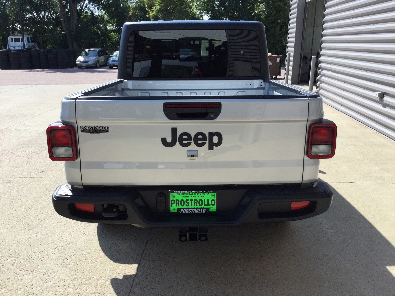 2023 Jeep Gladiator Sport S photo 4