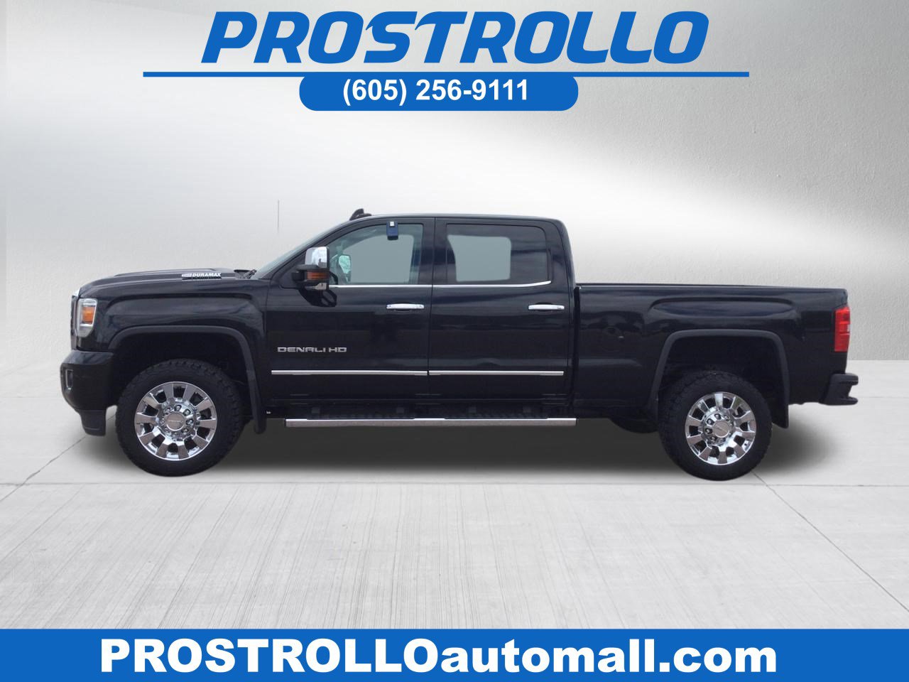 2017 GMC Sierra 4WD Crew Cab Standard Box Denali's photo
