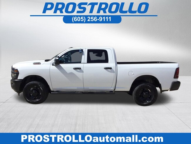 2026 Ram 3500 TRADESMAN CREW CAB 4X4 6'4 BOX Pickup