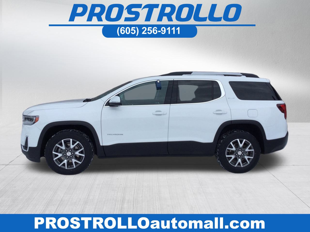 2022 GMC Acadia SLE's photo