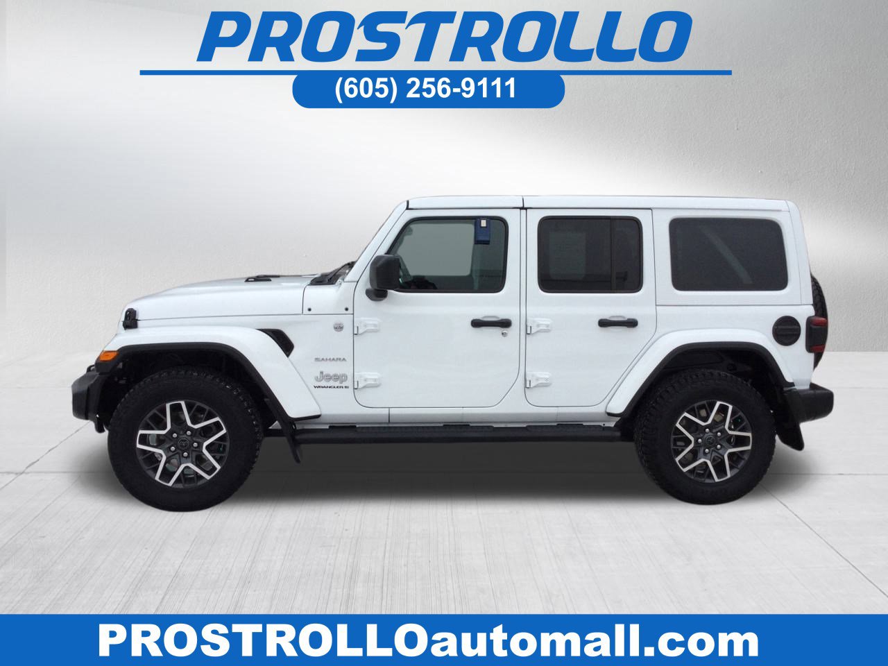 2024 Jeep Wrangler Sahara's photo
