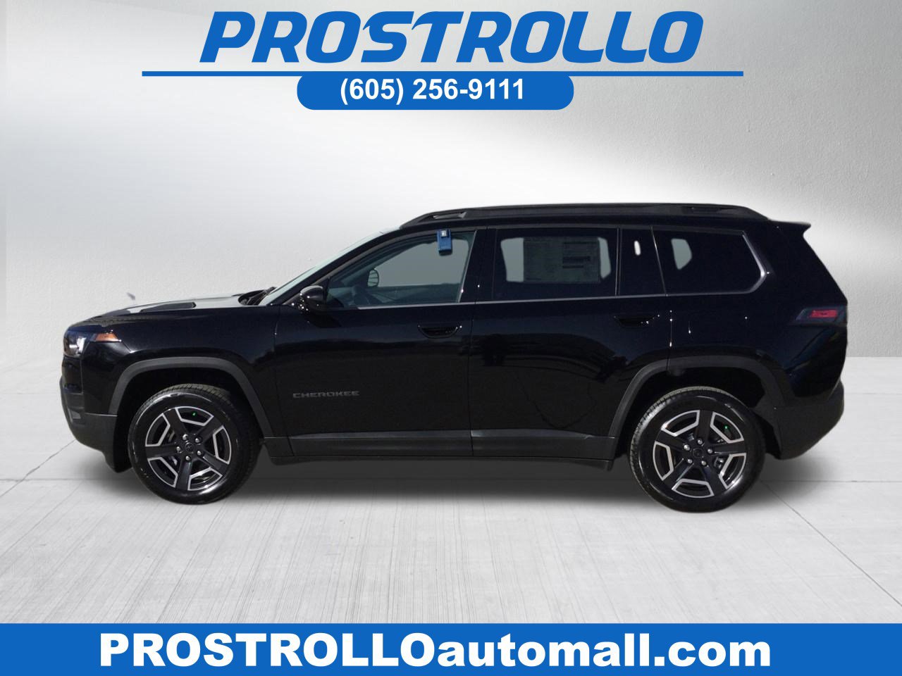 2026 Jeep Cherokee Laredo