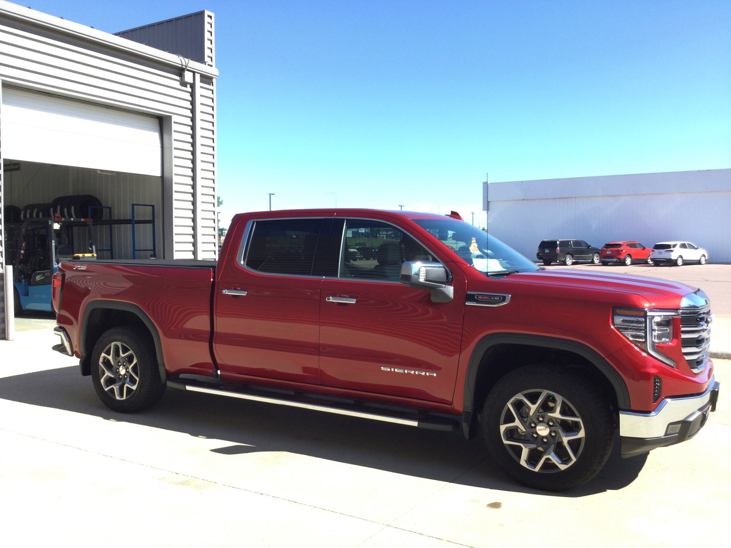 2023 Gmc Sierra 1500 SLT photo 3