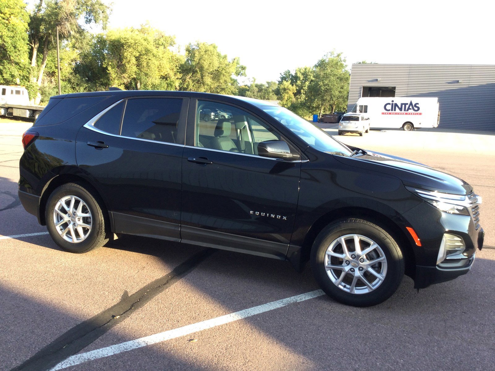 2022 Chevrolet Equinox photo 3
