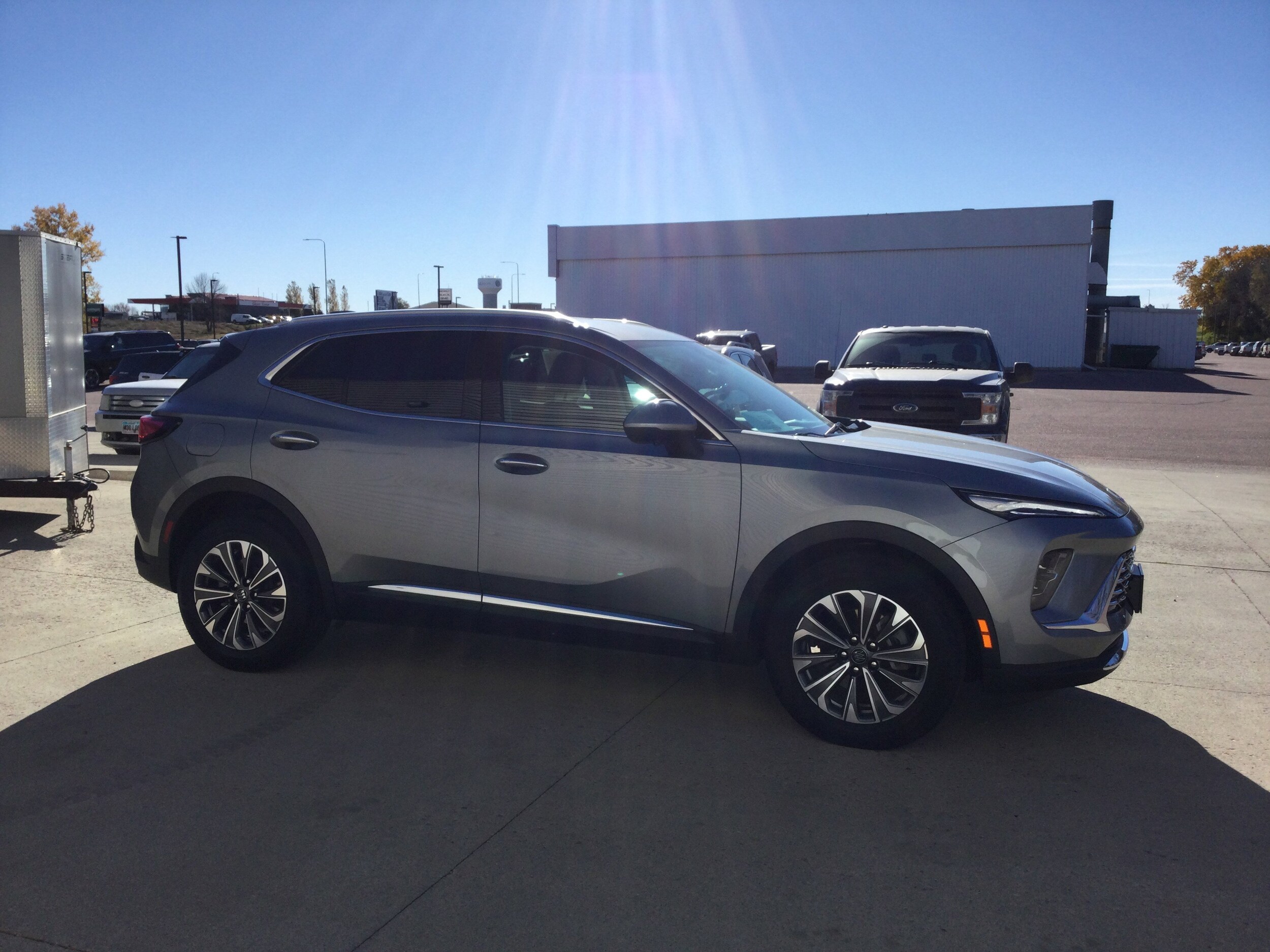 2025 Buick Envision Preferred photo 2