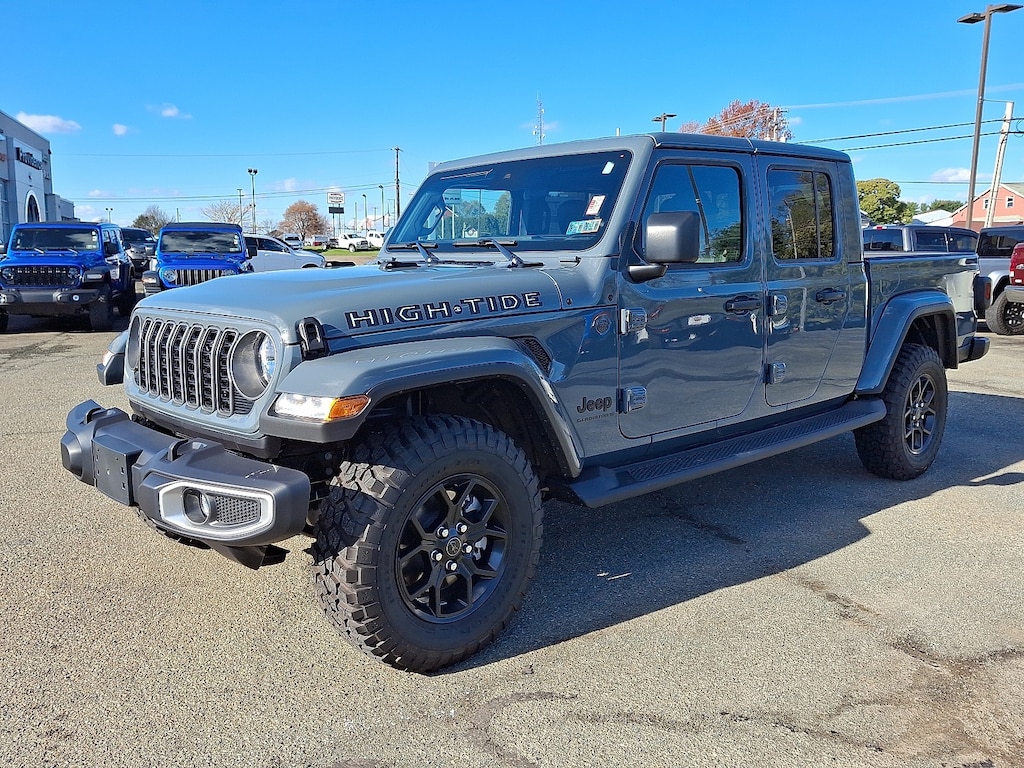 New 2025 Jeep Gladiator High Tide Pickup