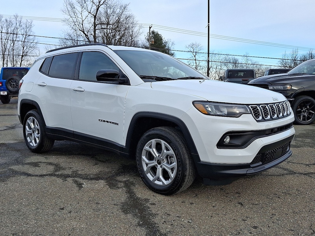 New 2026 Jeep Compass Latitude Sport Utility