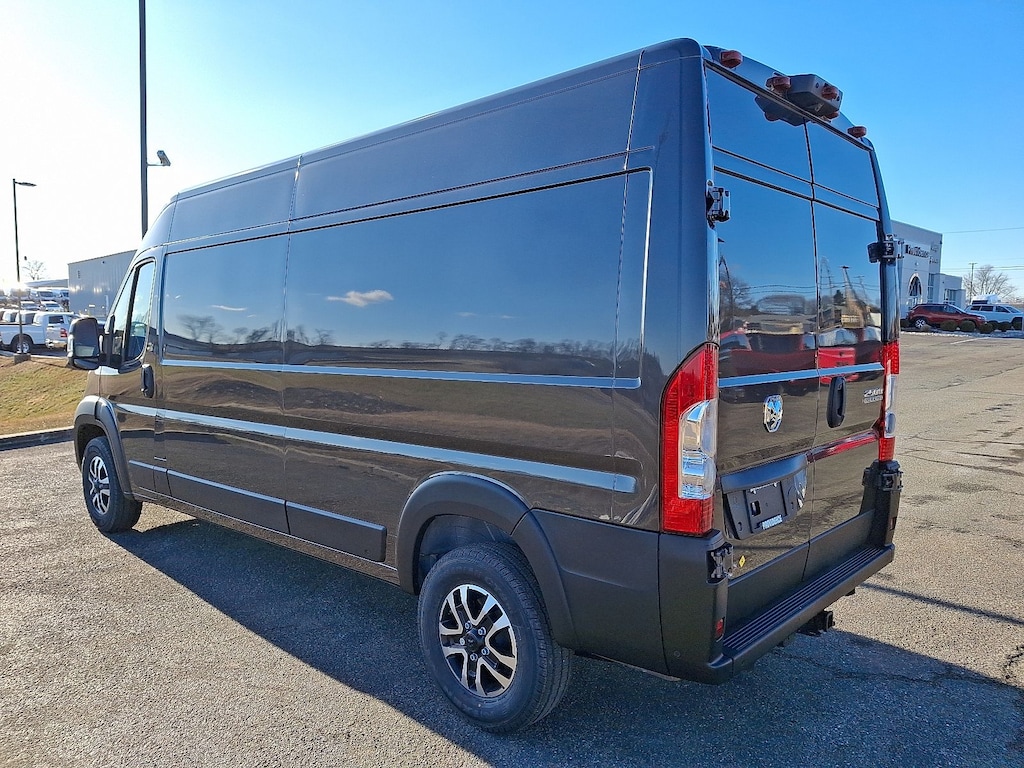 New 2025 Ram Promaster Cargo Van SLT+ Full-size Cargo Van