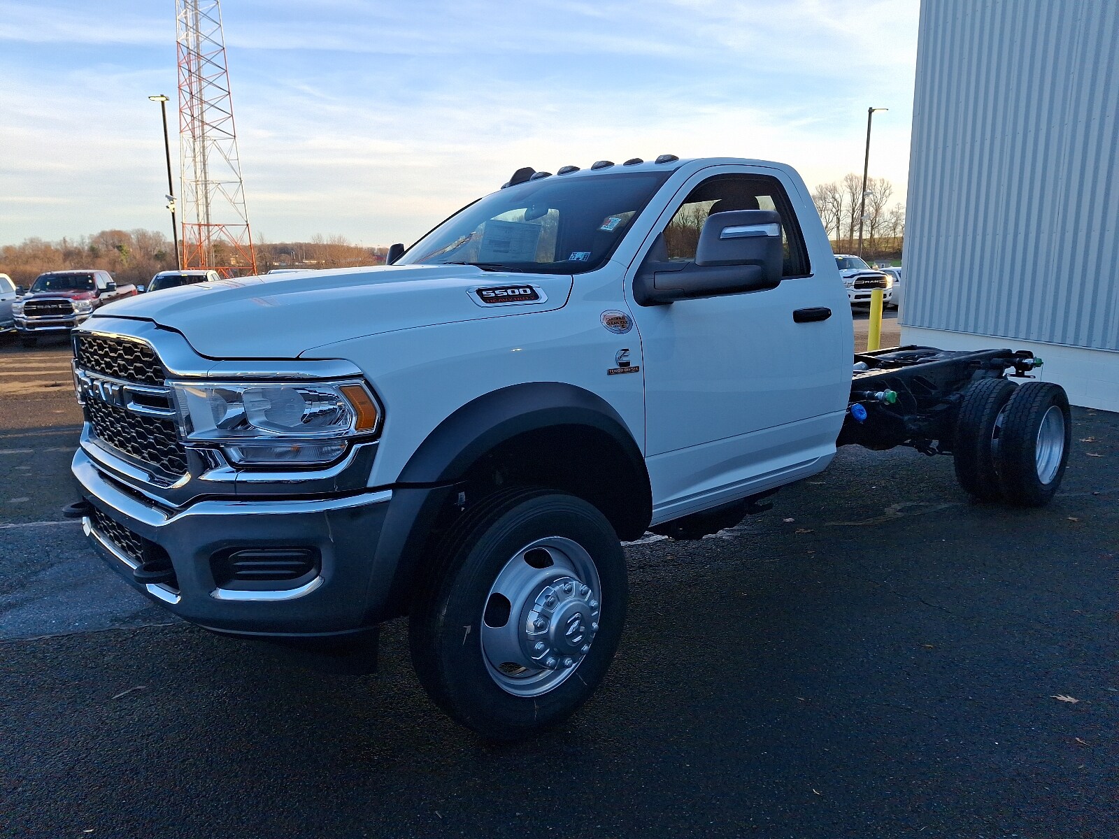 2024 Ram 5500 Tradesman SLT photo 2