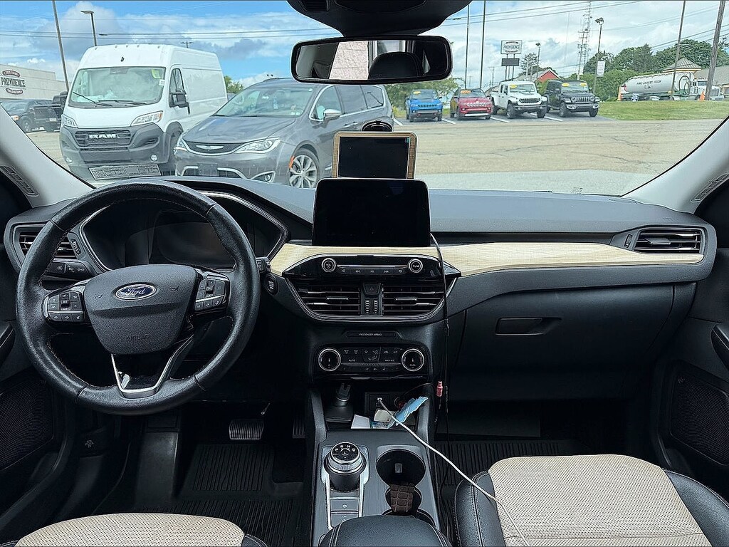 Used 2022 Ford Escape Titanium Hybrid Sport Utility