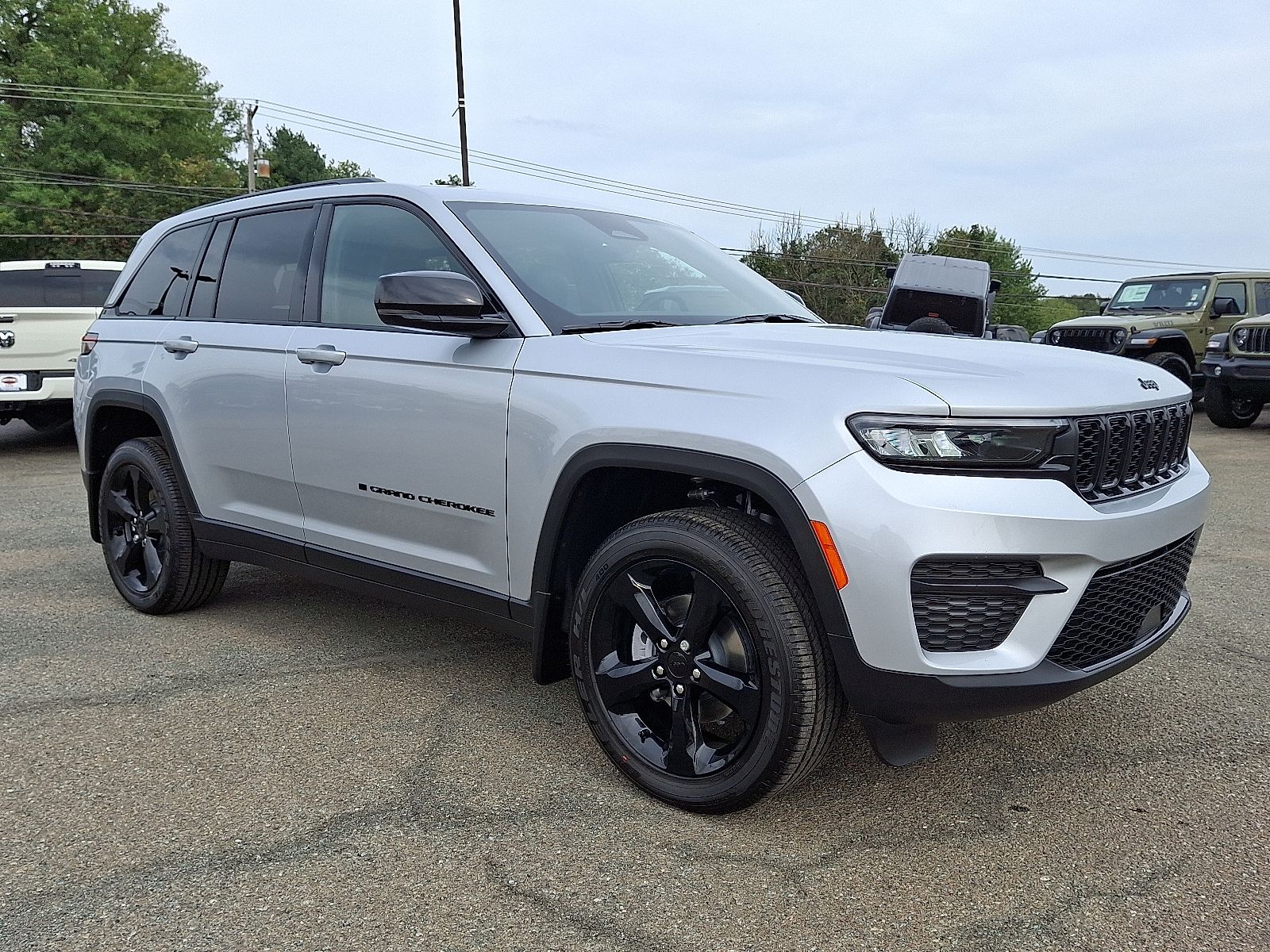 2025 Jeep Grand Cherokee Sport Utility 