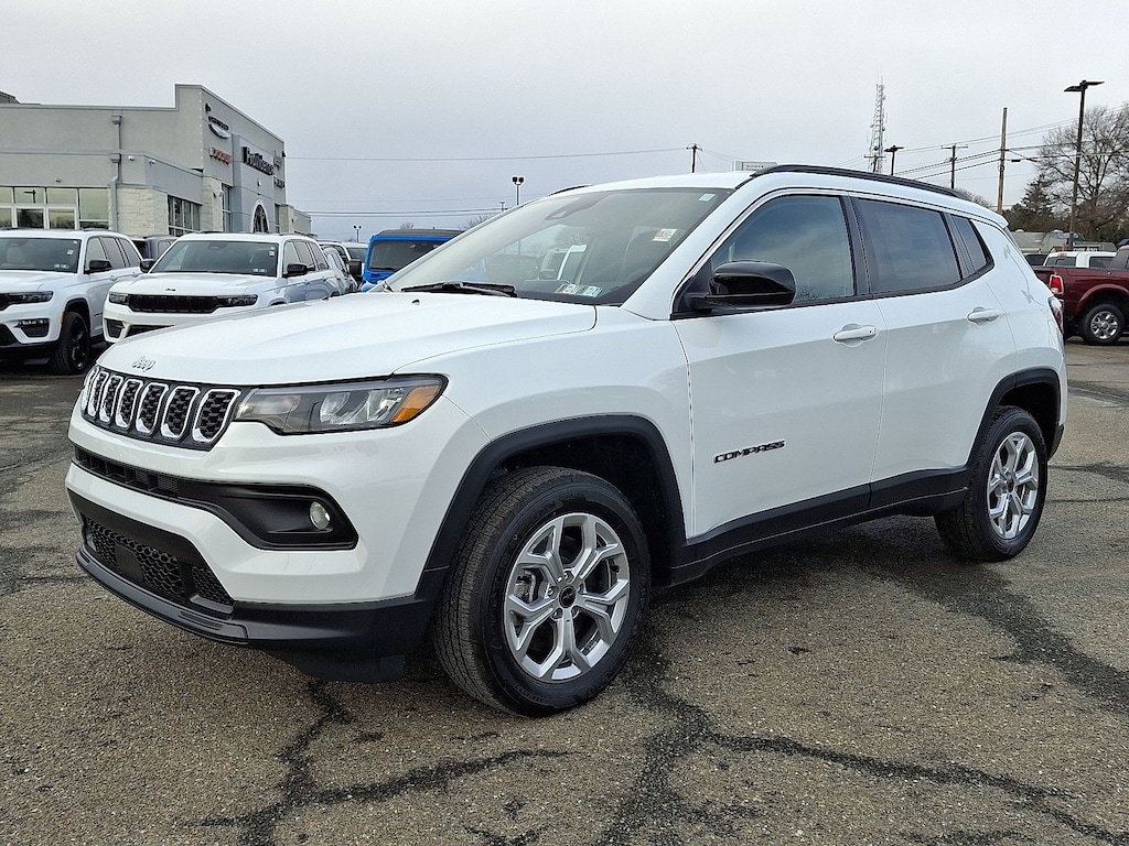 New 2026 Jeep Compass Latitude Sport Utility