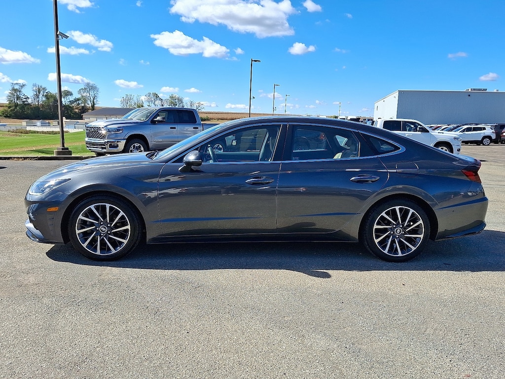 Used 2023 Hyundai Sonata Limited Sedan