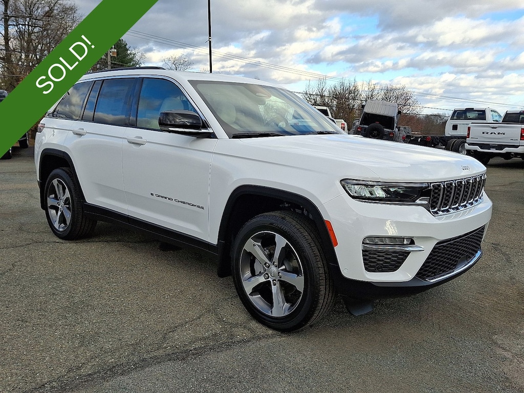 New 2025 Jeep Grand Cherokee Limited 4x4 Sport Utility