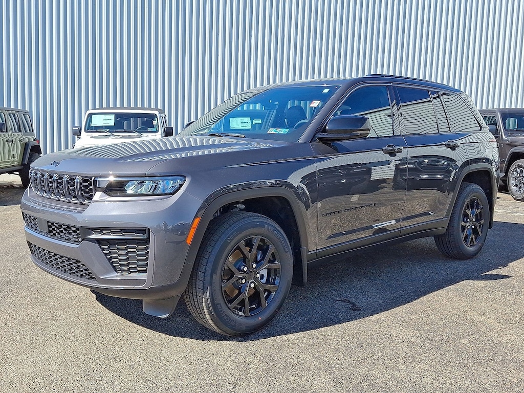 New 2026 Jeep Grand Cherokee Altitude 4x4 Sport Utility