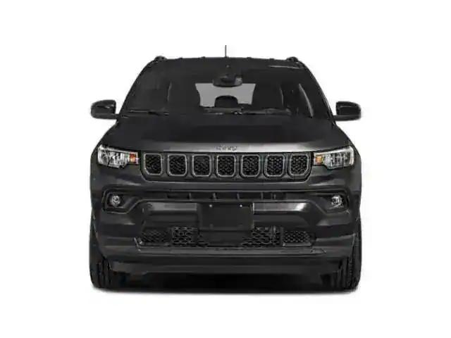 2025 Jeep Compass Latitude photo 4