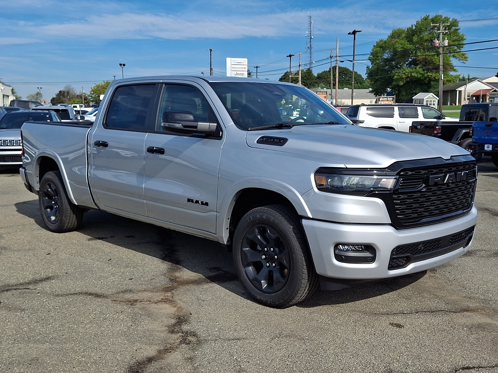 2027 Ram 1500 BIG HORN CREW CAB 4X4 6'4 BOX Pickup