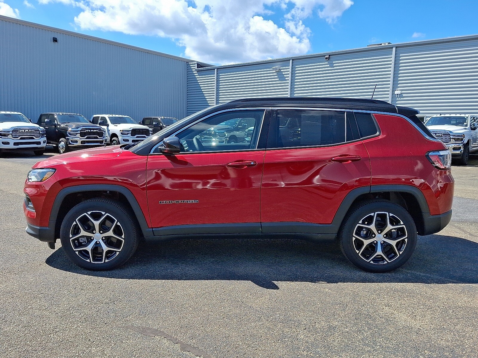 2024 Jeep Compass Limited photo 4