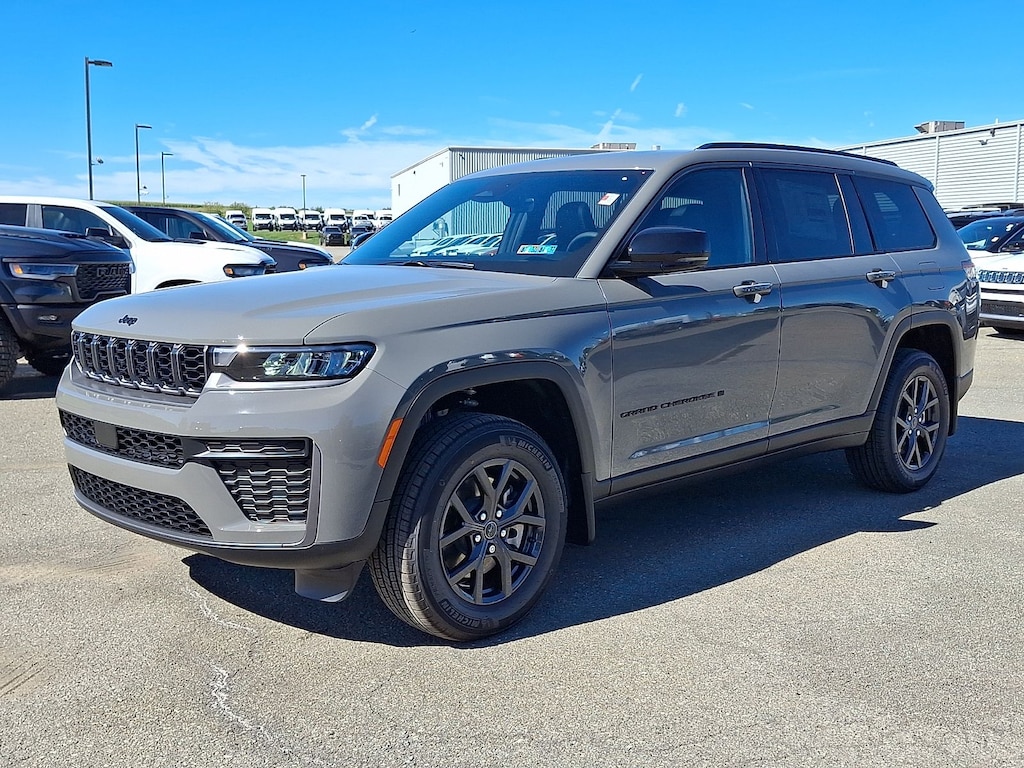 New 2027 Jeep Grand Cherokee L Laredo Altitude Sport Utility