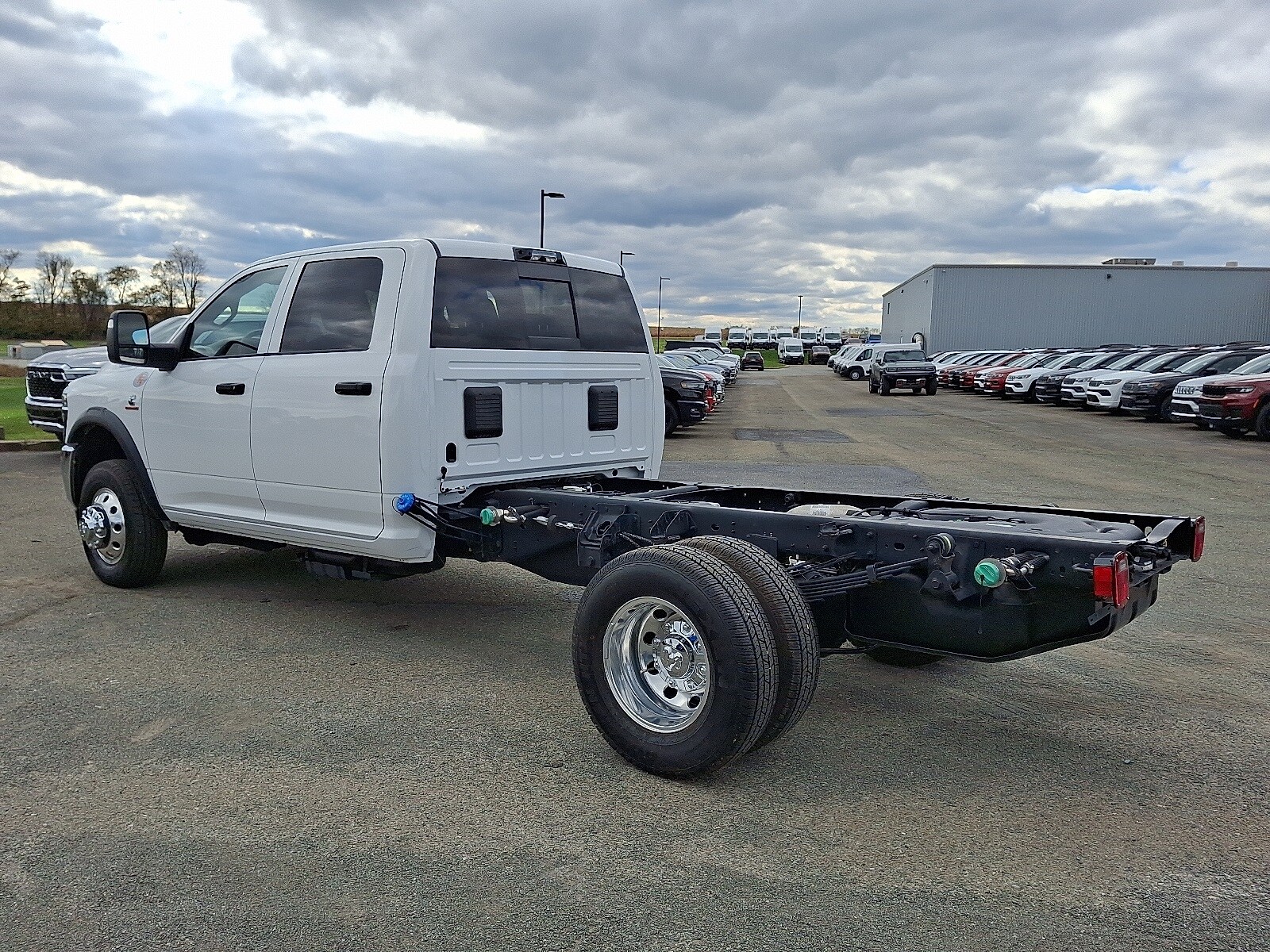 2026 Ram 3500 Tradesman photo 3