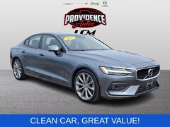 2021 Volvo S60 T6 Momentum Sedan