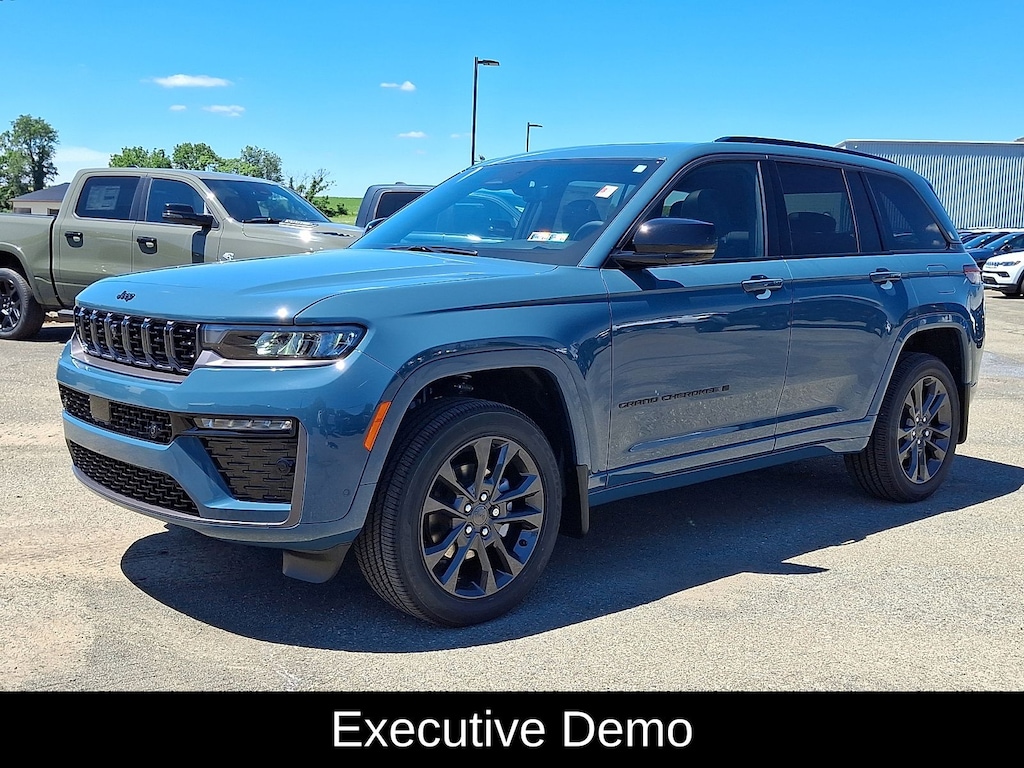 New 2026 Jeep Grand Cherokee Limited Reserve 4x4 Sport Utility