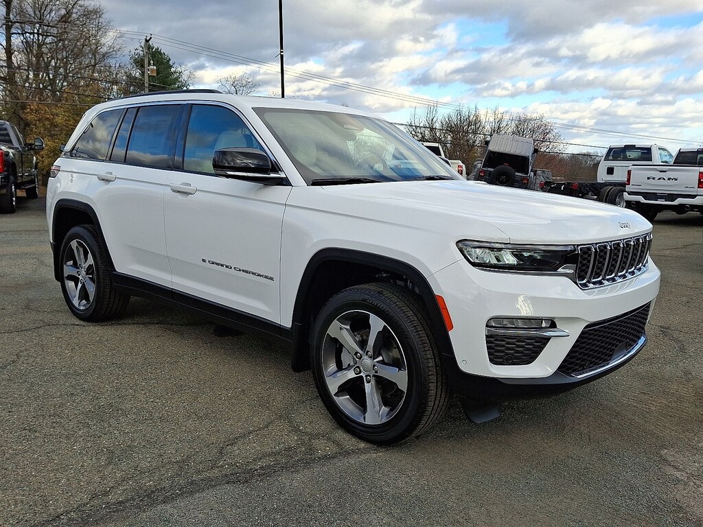 New 2025 Jeep Grand Cherokee Limited 4x4 Sport Utility