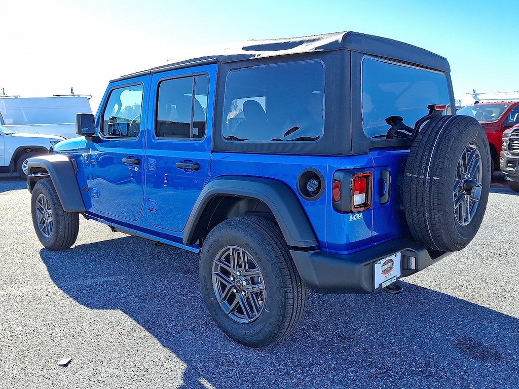 New 2026 Jeep Wrangler 4-DOOR SPORT S Sport Utility