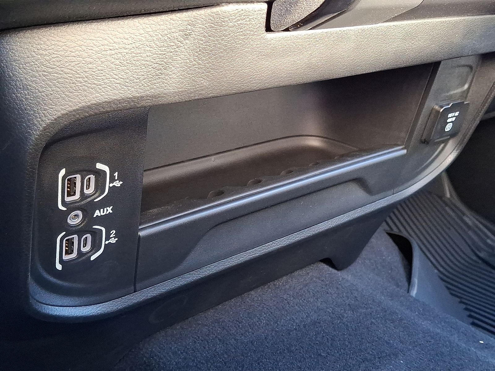 2026 RAM 2500 Tradesman - Photo 11