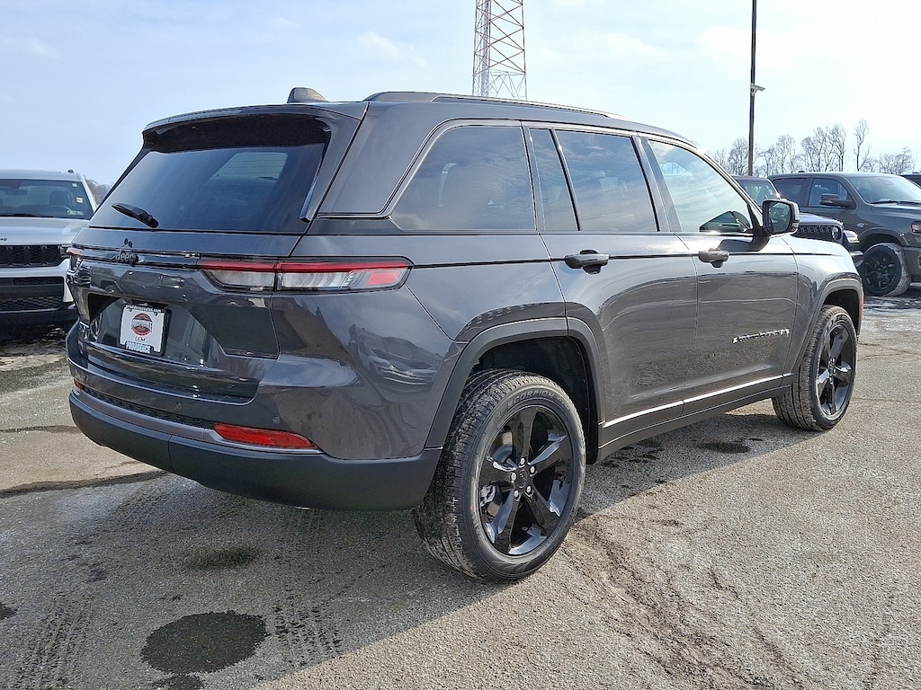 New 2026 Jeep Grand Cherokee Limited 4x4 Sport Utility