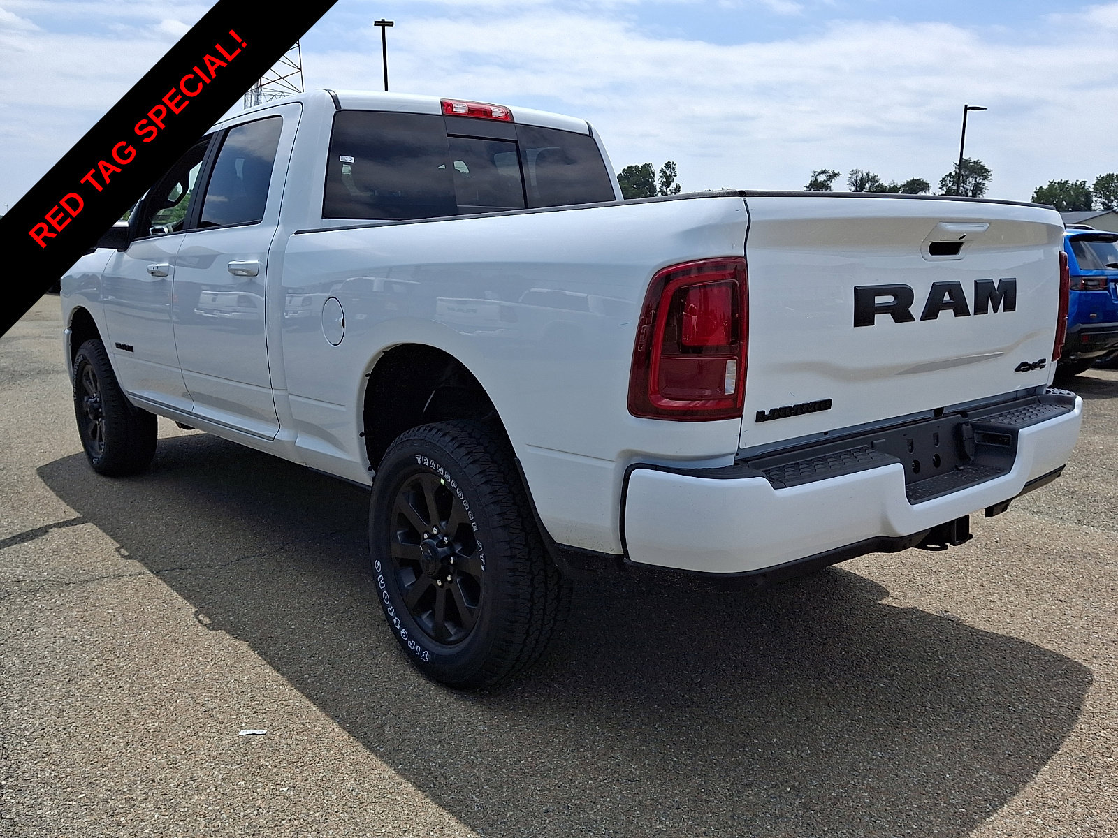 New 2026 Ram 2500 LARAMIE CREW CAB 4X4 6'4 BOX Pickup
