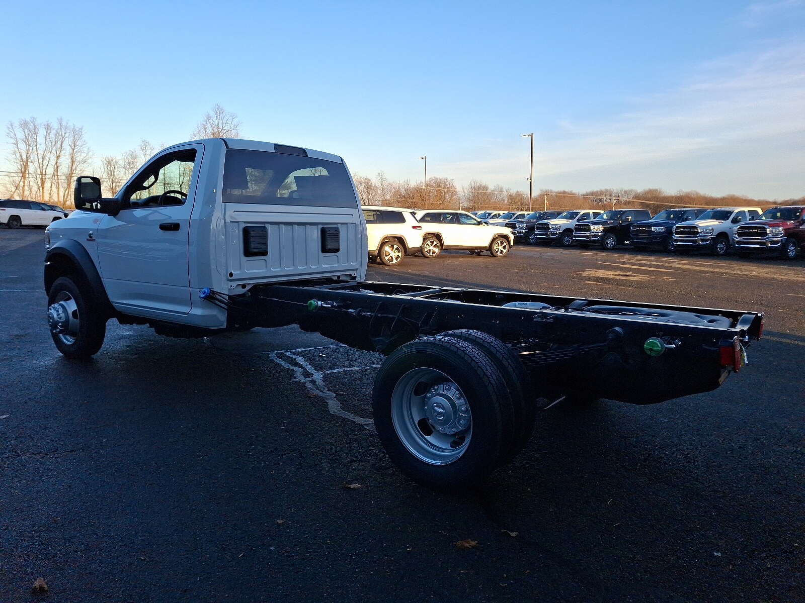 2024 Ram 5500 Tradesman SLT photo 3