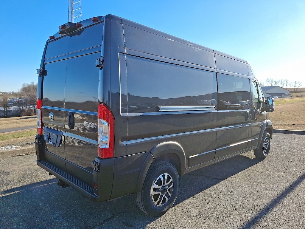 New 2025 Ram Promaster Cargo Van SLT+ Full-size Cargo Van