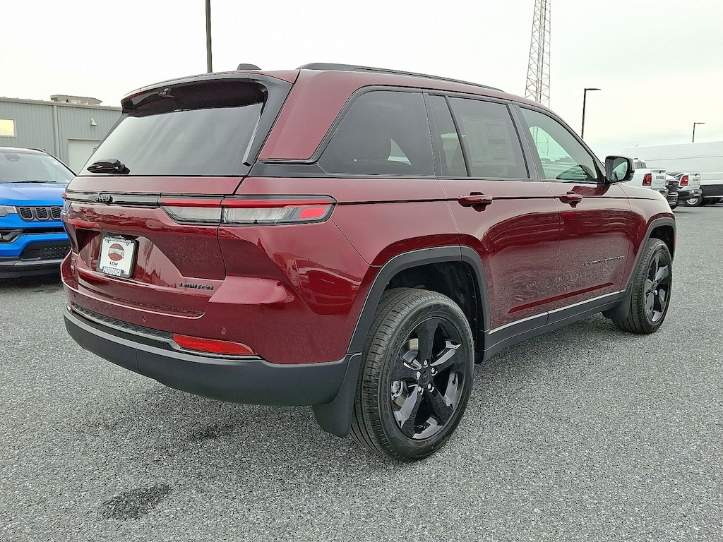 New 2025 Jeep Grand Cherokee Limited 4x4 Sport Utility